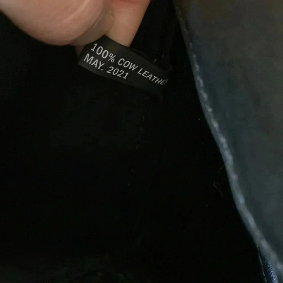 DKNY Tara Leather Tote Bag in Black - Picture 9 of 13